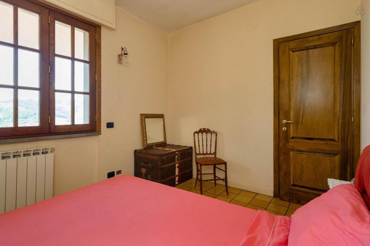 Room In Villa - Room In The Hills With Garden And Sea View San Salvatore  Eksteriør billede